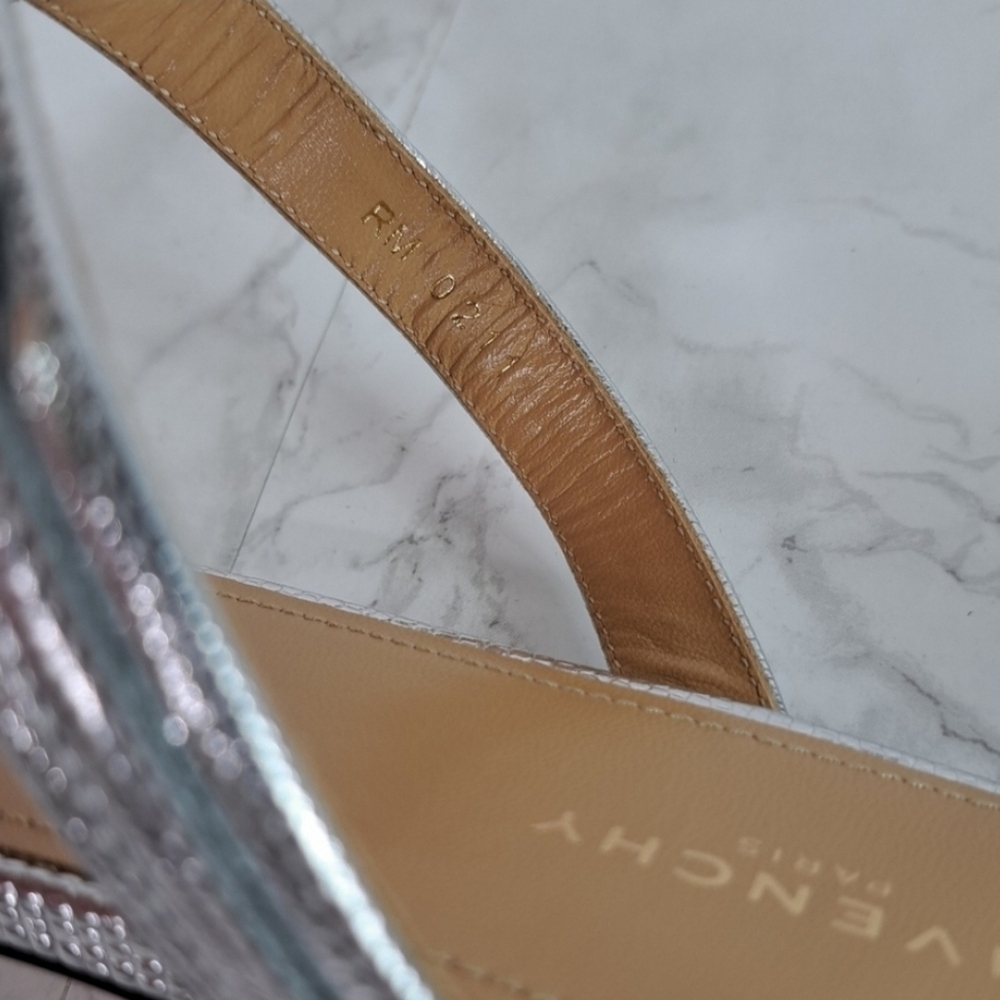 Givency Elba Lizard Embossed Silvery Metallic Leather Thong Sandals Size IT 38.5 - Picture 10 of 11